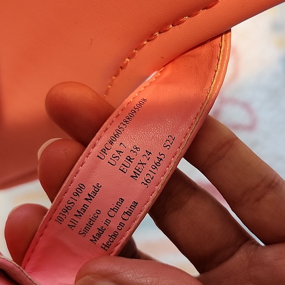 Sam & Libby Pink Sandals - Picture 4 of 4